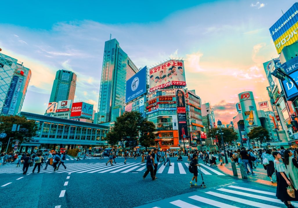 Japan Street Scene 1100x650 1