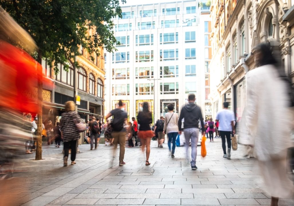 London street blur 1100x625 1