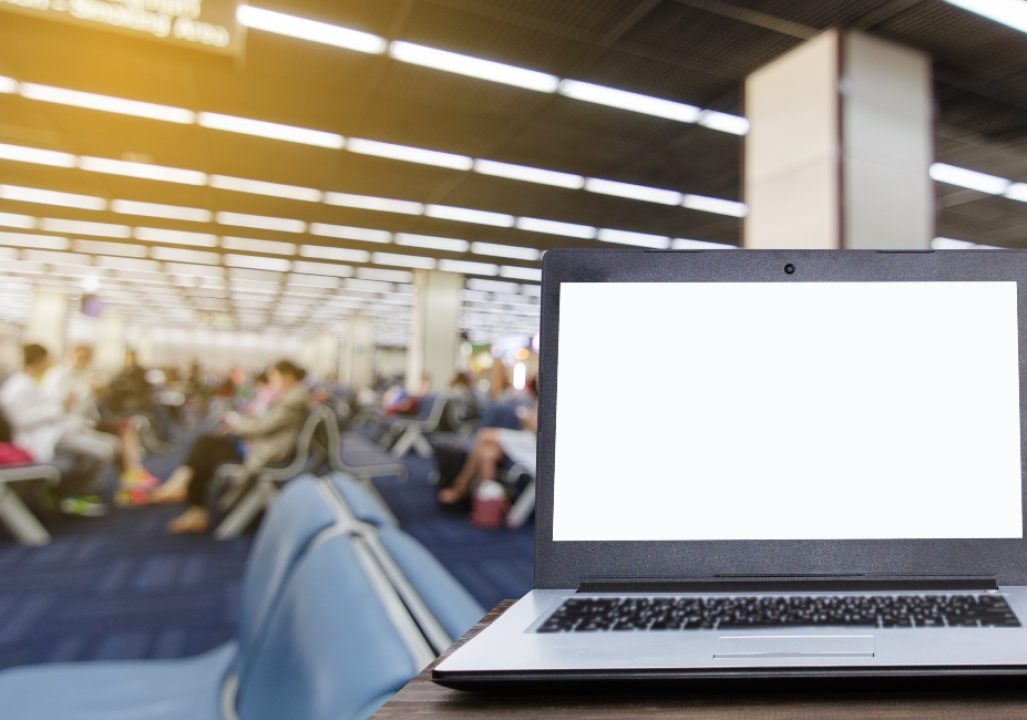 airport computer 1100x650 1