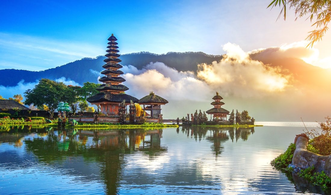 Pengejaran Newland |  Indonesia – Membatalkan persyaratan Covid-19 dan implementasi e-Visa lepas pantai