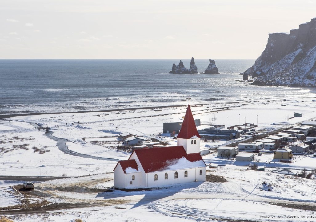 Iceland village unsplsh 1100x650