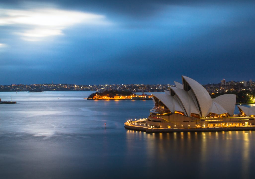 Sydney harbour night 1100x650