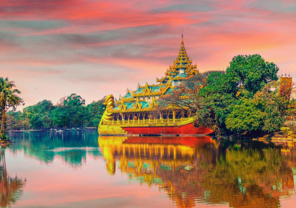 Thai temple 1100x650