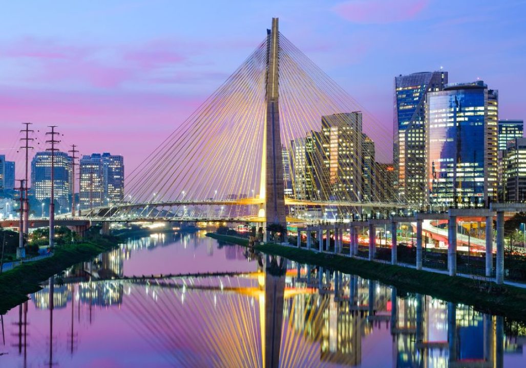 Ponte Estaiada Noite Colorida, Sao Paolo, Brazil