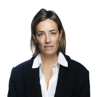 Joyce Schnejdenberg Headshot